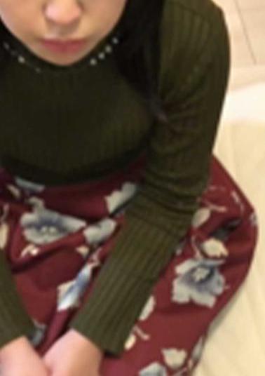 FC2PPV-4620089 愛人18 - 自宅待機応援＄40＄15大学生っすか！？若すぎるS級幼妻さん！3P！バックで突かれながら一生懸命手コキします！頑張ります！