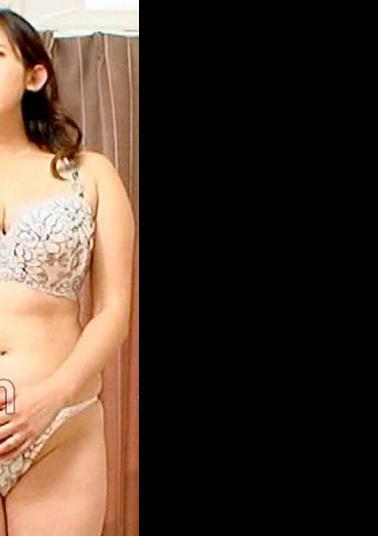 English sub SIRON-014 Amateur's First Hair Nude Photo Session Vol.014 Reiko Kataoka 41 Years Old / Yuiko Haraguchi 35 Years Old 