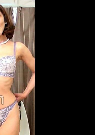 SIRON-021 Amateur's First Hair Nude Photo Session Vol.021 Makie Ito 52 Years Old / Nobuko Mita 58 Years Old 