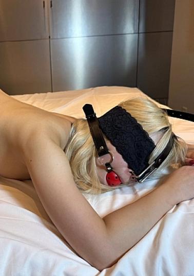 Fc2ppv FC2PPV-4673870 I trained a blonde gal and made it into a meat toilet number 2 I trained a blonde gal and made her into a meat toilet No. 2