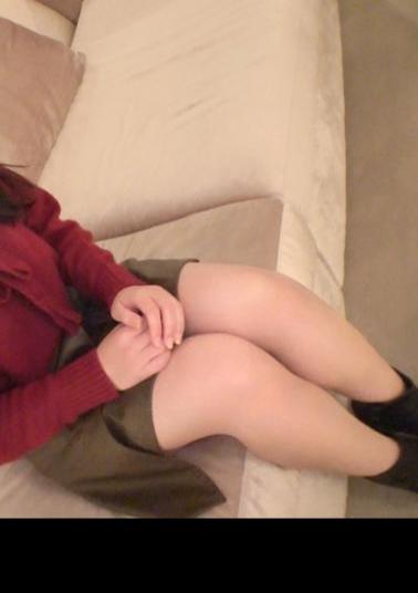 SIRO-4369 First Shot 1st Year Of New Graduates Melting Eyes A Simple Girl In Her First Year Of Working As A Receptionist In An Office District. She Gradually Leaks Out Her Honest And Charming Voice.. AV Application On The Net  AV Experience Shooting