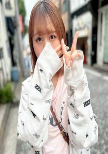 FC2PPV-4706284 Pick Up And Get It On I Took Home The F-cup Busty Girl From The Dry Cleaning Shop I Met At The Lodge! I Gave Her A Lot Of Creampie On The Day I Met Her, This Sweet And Submissive Girl.